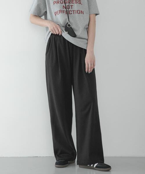 URBAN RESEARCH Sonny Label(アーバンリサーチサニーレーベル)の「『WEB限定』『UR TECH ひやサラクール』イージーワンタックパンツ(その他パンツ・レディース・ネイビー/ベージュ/ブラック・FREE)」の4枚目の写真