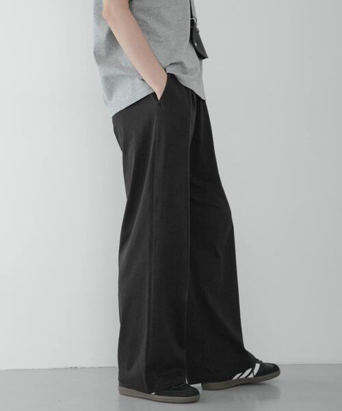URBAN RESEARCH Sonny Label(アーバンリサーチサニーレーベル)の「『WEB限定』『UR TECH ひやサラクール』イージーワンタックパンツ(その他パンツ・レディース・ネイビー/ベージュ/ブラック・FREE)」の7枚目の写真