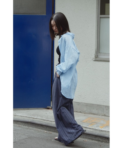 ANF.MUU（アンフムー）の「コットンブレンドシアーシャツ（シャツ/ブラウス・レディース・レッド/ブルー/ホワイト/ブラウン・FREE）」の6枚目の写真