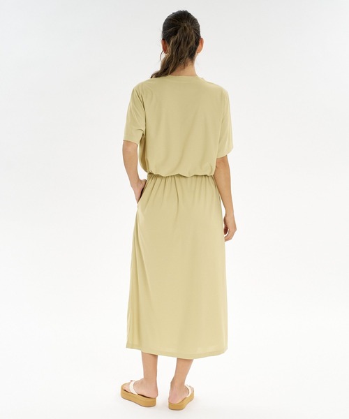 ROXY(ロキシー)の「ROXY DRYWELL DRESS ラッシュガード ワンピース /UVカット/EASY DRY【2026年夏モデル】(ワンピース・レディース・ブラック/ベージュ系その他・LARGE/MEDIUM/SMALL)」の6枚目の写真