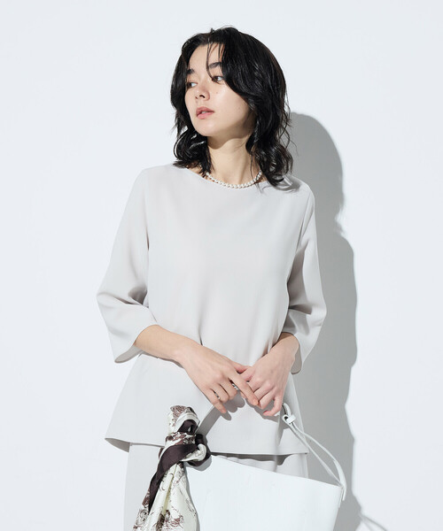 COMME CA(コムサ)の「〔 TALLサイズ 〕 トリアセダブルクロス Tブラウス(シャツ/ブラウス・レディース・ブラック/グレイッシュベージュ・15号/13号)」の9枚目の写真