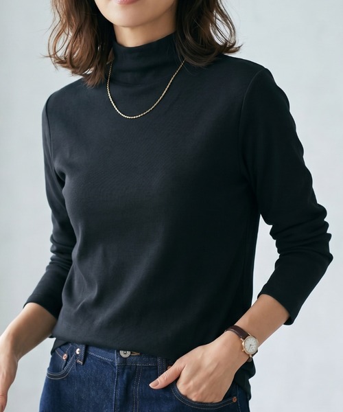 Belta attrice(ベルタアトリーチェ)の「【汗冷え防止】ハイツイストコットン100 強撚フライス ハイネック 長袖 カットソー/インナー/薄手 秋冬(Tシャツ/カットソー・レディース・ホワイト/ブラック/グレイッシュベージュ/グリーン/ミント/ライトブルー/ダークブルー/ライトピンク/ボルドー/オレンジ・FREE)」の15枚目の写真