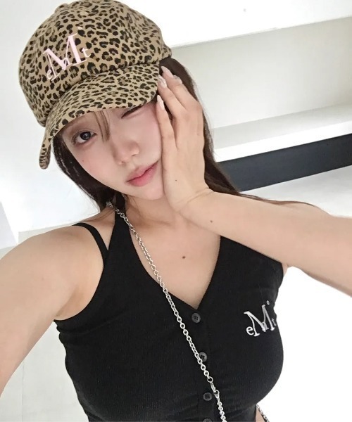 MUCENT(ムセント)の「【日本未発売/WEB限定】MUCENT(ムセント)/ホルターネック スリーブレス クロップ タンクトップ/MERA HALTER NECK CROP SLEEVELESS(タンクトップ・レディース・ブラック/ホワイト/チャコールグレー・FREE)」の1枚目の写真