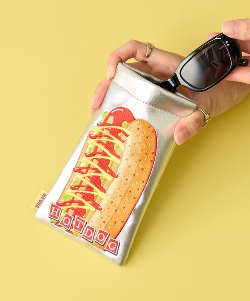 BIRTHDAY BAR（バースデイバー）の「【MYUUA】サングラスポーチ（ポーチ・レディース・ピンク/シルバー/ブルー・0）」の3枚目の写真
