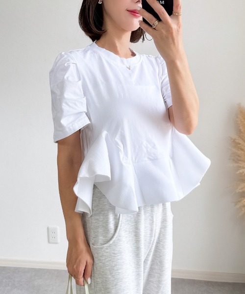 &. NOSTALGIA（アンドドットノスタルジア）の「【ZOZO限定】タックペプラムドッキングTシャツ（Tシャツ/カットソー・レディース・ホワイト/ブラック・M）」の4枚目の写真