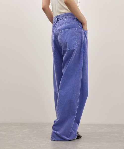 ADAM ET ROPE'（アダムエロペ）の「【定番】・【一部WEB限定カラー】ガーメントダイコーデュロイパンツ（その他パンツ・レディース・サックスブルー/ブルー系その他4/キナリ/ライトグリーン/ブラック/ダークブラウン・38/36/34）」の6枚目の写真