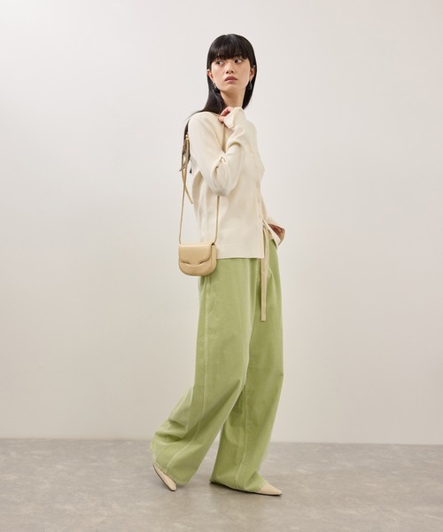 ADAM ET ROPE'（アダムエロペ）の「【定番】・【一部WEB限定カラー】ガーメントダイコーデュロイパンツ（その他パンツ・レディース・サックスブルー/ブルー系その他4/キナリ/ライトグリーン/ブラック/ダークブラウン・38/36/34）」の18枚目の写真
