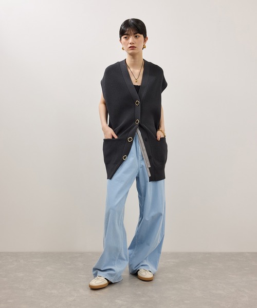 ADAM ET ROPE'（アダムエロペ）の「【定番】・【一部WEB限定カラー】ガーメントダイコーデュロイパンツ（その他パンツ・レディース・サックスブルー/ブルー系その他4/キナリ/ライトグリーン/ブラック/ダークブラウン・38/36/34）」の19枚目の写真
