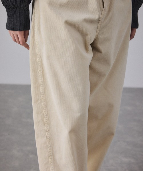 ADAM ET ROPE'（アダムエロペ）の「【定番】・【一部WEB限定カラー】ガーメントダイコーデュロイパンツ（その他パンツ・レディース・サックスブルー/ブルー系その他4/キナリ/ライトグリーン/ブラック/ダークブラウン・38/36/34）」の14枚目の写真