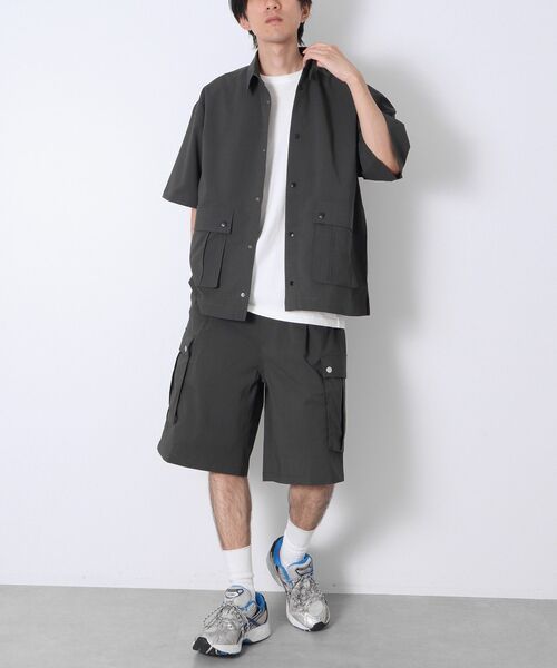 CRAFT STANDARD BOUTIQUE(クラフトスタンダードブティック)の「機能素材ダブルポケット半袖シャツ(シャツ/ブラウス・メンズ・ブラック/チャコールグレー・L/M)」の6枚目の写真