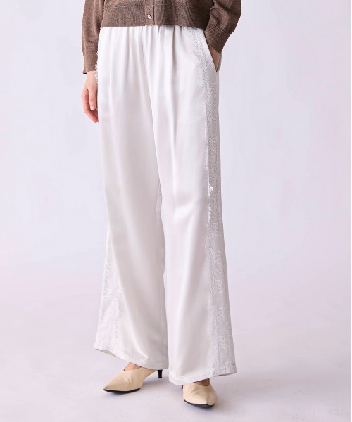 Marilyn Moon(マリリンムーン)の「eyelash lace satin drawstring pants(その他パンツ・レディース・オフホワイト/スミクロ・FREE)」の2枚目の写真