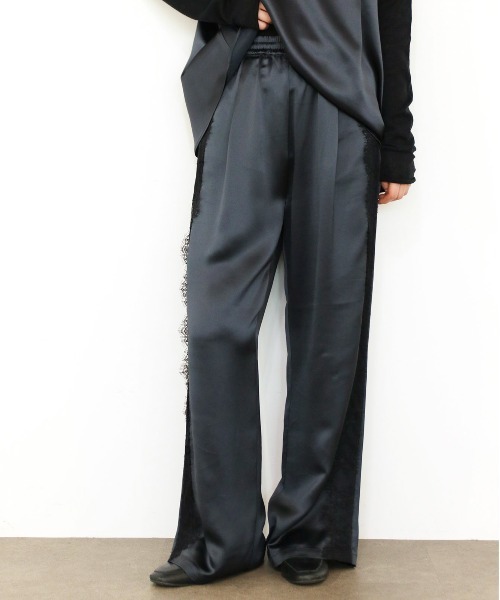Marilyn Moon(マリリンムーン)の「eyelash lace satin drawstring pants(その他パンツ・レディース・オフホワイト/スミクロ・FREE)」の15枚目の写真