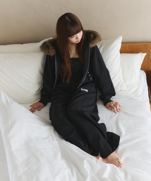 haek(ハク)の「curve sweat pants/カーブスウェットパンツ(スウェットパンツ・レディース・グレー/ブラック・MEDIUM/SMALL)」の12枚目の写真