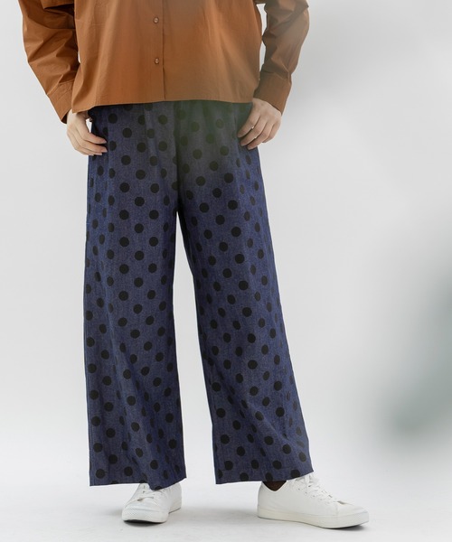 nop de nod(ノップドゥノッド)の「チノクロス・デニムワイドパンツ(その他パンツ・レディース・ドット/インディゴブルー/ベージュ・3)」の1枚目の写真