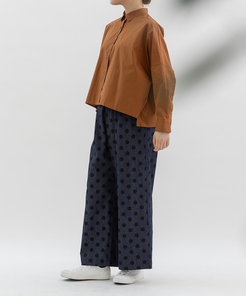 nop de nod(ノップドゥノッド)の「チノクロス・デニムワイドパンツ(その他パンツ・レディース・ドット/インディゴブルー/ベージュ・3)」の5枚目の写真