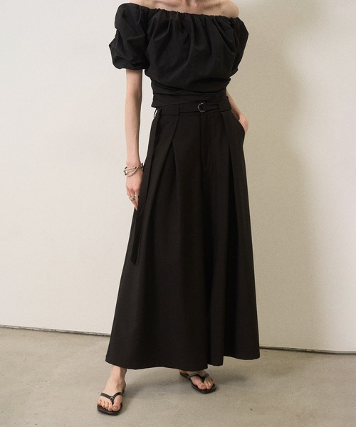 MIELI INVARIANT（ミエリインヴァリアント）の「Wide Tuck Belt Flare Slacks（スラックス・レディース・ホワイト/ブラック/レモンイエロー・SMALL/MEDIUM）」の13枚目の写真