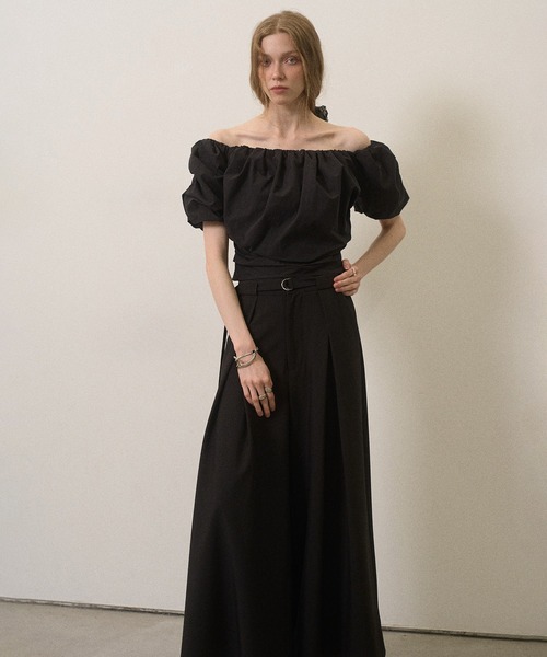 MIELI INVARIANT（ミエリインヴァリアント）の「Wide Tuck Belt Flare Slacks（スラックス・レディース・ホワイト/ブラック/レモンイエロー・SMALL/MEDIUM）」の11枚目の写真