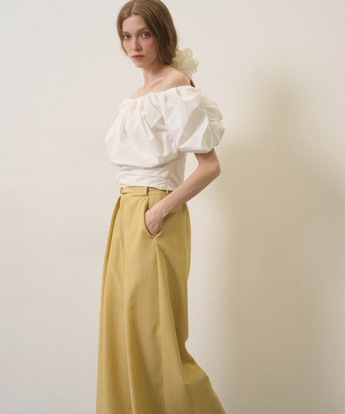 MIELI INVARIANT（ミエリインヴァリアント）の「Wide Tuck Belt Flare Slacks（スラックス・レディース・ホワイト/ブラック/レモンイエロー・SMALL/MEDIUM）」の17枚目の写真