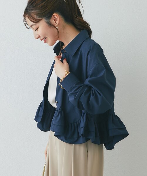 La boutique BonBon(ラブティックボンボン)の「ランダムペプラムシャツ(シャツ/ブラウス・レディース・サックスブルー/ネイビー/ホワイト/バイオレット・FREE)」の2枚目の写真