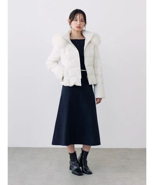 TONAL(トーナル)の「FOXファーショートダウン(ダウンジャケット/コート・レディース・オフホワイト/ネイビー/ブラック/ライトブルー・SMALL/MEDIUM)」の13枚目の写真