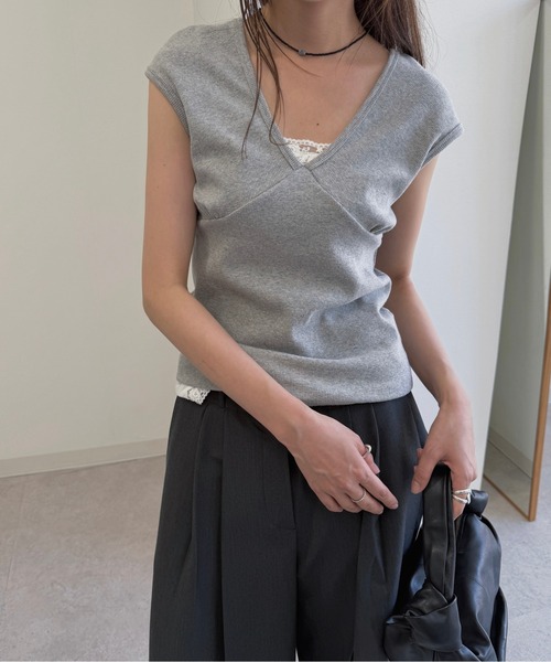 nananamoe(ナナナモエ)の「curve gather lib T / カーブギャザーリブTシャツ(Tシャツ/カットソー・レディース・チャコールグレー/アイボリー/グレー・FREE)」の3枚目の写真