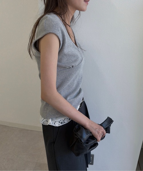 nananamoe(ナナナモエ)の「curve gather lib T / カーブギャザーリブTシャツ(Tシャツ/カットソー・レディース・チャコールグレー/アイボリー/グレー・FREE)」の14枚目の写真