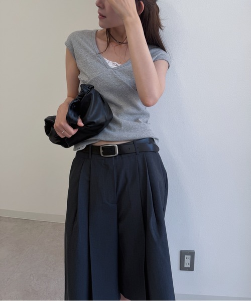 nananamoe(ナナナモエ)の「curve gather lib T / カーブギャザーリブTシャツ(Tシャツ/カットソー・レディース・チャコールグレー/アイボリー/グレー・FREE)」の20枚目の写真