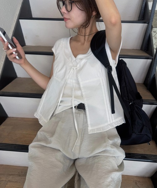 nananamoe(ナナナモエ)の「curve gather lib T / カーブギャザーリブTシャツ(Tシャツ/カットソー・レディース・チャコールグレー/アイボリー/グレー・FREE)」の10枚目の写真