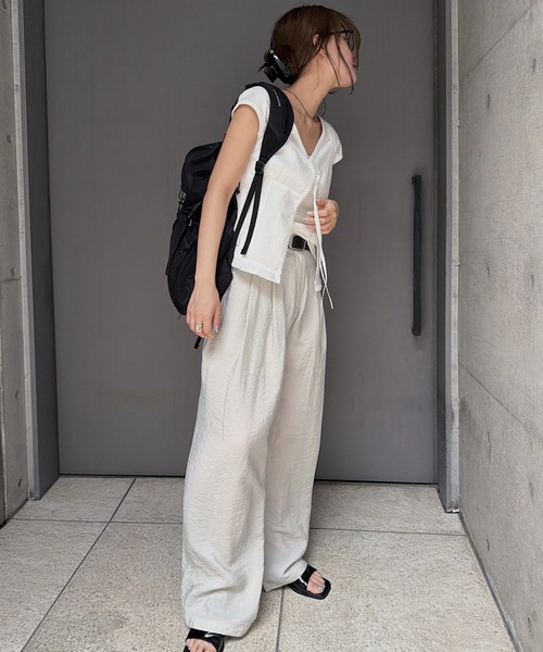 nananamoe(ナナナモエ)の「curve gather lib T / カーブギャザーリブTシャツ(Tシャツ/カットソー・レディース・チャコールグレー/アイボリー/グレー・FREE)」の12枚目の写真