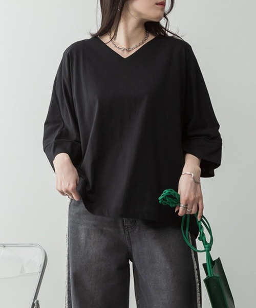 ElegChic（エレグシック）の「Vネック7分袖ドルマンTシャツ（Tシャツ/カットソー・レディース・チャコールグレー/ミント/グレイッシュベージュ/ブラック/オフホワイト・4L/XL/M）」の3枚目の写真