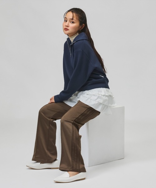 adidas（アディダス）の「アディダス adidas スタジアム ピケ ルーズフィット トラックパンツ（その他パンツ・レディース・ブラウン/トップグレー/ブラック×ホワイト・S/M/L/XL）」の9枚目の写真