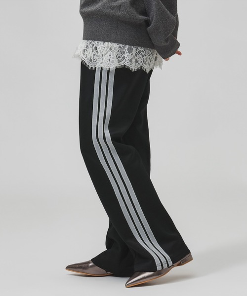 adidas（アディダス）の「アディダス adidas スタジアム ピケ ルーズフィット トラックパンツ（その他パンツ・レディース・ブラウン/トップグレー/ブラック×ホワイト・S/M/L/XL）」の11枚目の写真