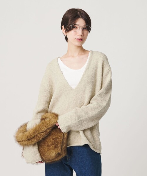 BEAUTY&YOUTH UNITED ARROWS（ビューティーアンドユースユナイテッドアローズ）の「テープヤーン ディープVネック ニット（ニット/セーター・レディース・ナチュラル/ネイビー/ダークブラウン・FREE）」の5枚目の写真