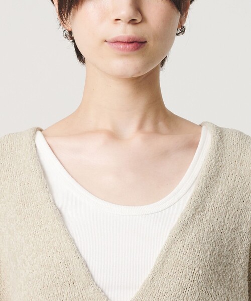BEAUTY&YOUTH UNITED ARROWS（ビューティーアンドユースユナイテッドアローズ）の「テープヤーン ディープVネック ニット（ニット/セーター・レディース・ナチュラル/ネイビー/ダークブラウン・FREE）」の22枚目の写真