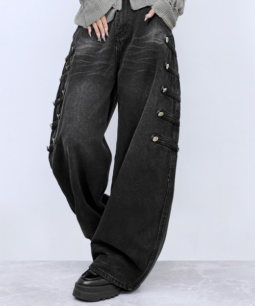FOLLOWIN（フォロウィン）の「【 UNISEX  】ナポレオンベルトデザイン ワイドデニムパンツ（デニムパンツ・レディース・ダークブラウン/ブラック・SMALL/MEDIUM/LARGE）」の4枚目の写真