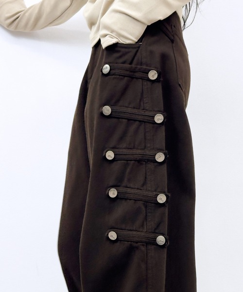 FOLLOWIN（フォロウィン）の「【 UNISEX  】ナポレオンベルトデザイン ワイドデニムパンツ（デニムパンツ・レディース・ダークブラウン/ブラック・SMALL/MEDIUM/LARGE）」の17枚目の写真