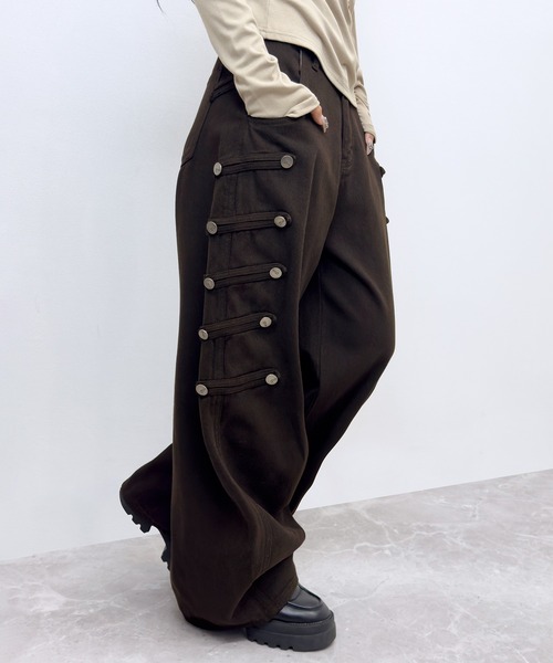 FOLLOWIN（フォロウィン）の「【 UNISEX  】ナポレオンベルトデザイン ワイドデニムパンツ（デニムパンツ・レディース・ダークブラウン/ブラック・SMALL/MEDIUM/LARGE）」の13枚目の写真