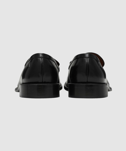 Acne Studios(アクネストゥディオズ)の「AC-UX-SHOE000019(ローファー・メンズ・ブラック・41/42)」の4枚目の写真