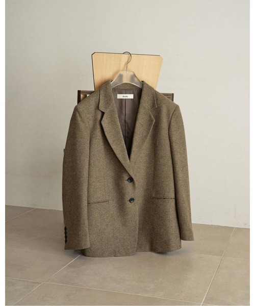 anuke(アンヌーク)の「Herringbone Wool Jacket 62620104(テーラードジャケット・レディース・ベージュ/チャコールグレー・36/38)」の4枚目の写真