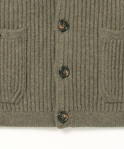 BRILLA per il gusto（ブリッラペルイルグースト）の「ANDREA FENZI / ショールカーディガン（カーディガン/ボレロ・メンズ・ブラウン/オリーブ・46/42/44/48）」の14枚目の写真