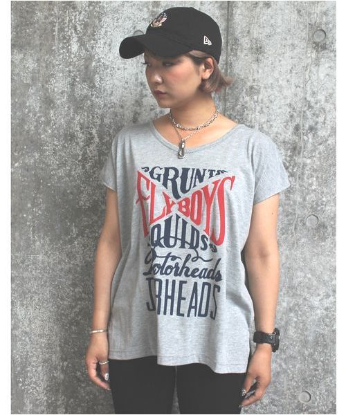AVIREX(アヴィレックス)の「avirex/アヴィレックス/ FLY BOYS LOOSE T/フライボーイルーズフィット ティー(Tシャツ/カットソー・レディース・ホワイト/グレー・FREE)」の1枚目の写真