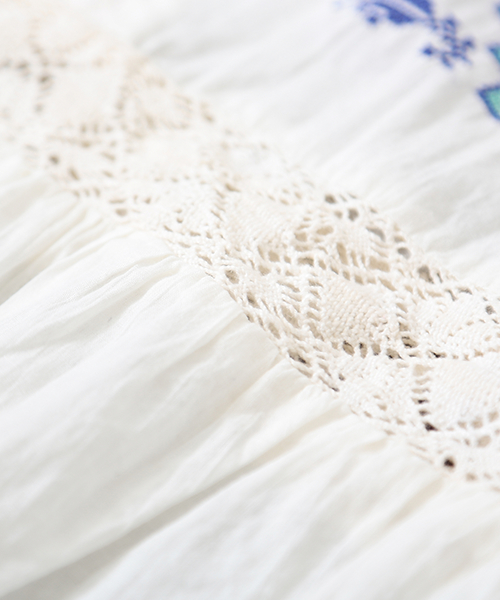 CUBE SUGAR(キューブシュガー)の「インド刺繍ブラウス(シャツ/ブラウス・レディース・ホワイト/ブラック・M)」の8枚目の写真