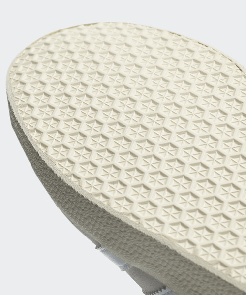 adidas（アディダス）の「オリジナルス ガゼル ［GAZELLE］（スニーカー・メンズ・マスタード/ロイヤルブルー/ホワイト系その他・22.5cm/23.0cm/23.5cm/24.0cm/24.5cm/25.0cm/25.5cm/26.0cm/26.5cm/27.0cm/27.5cm/28.0cm/28.5cm/29.0cm/22.0cm/29.5cm/30.0cm）」の15枚目の写真