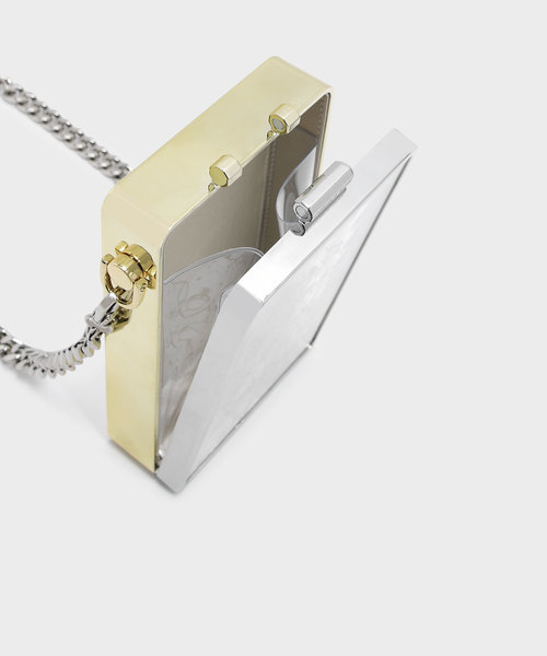 CHARLES & KEITH（チャールズ & キース）の「フローラルアクリルクラッチ / FLORAL ACRYLIC CLUTCH（クラッチバッグ・レディース・ホワイト/マルチ・S）」の11枚目の写真