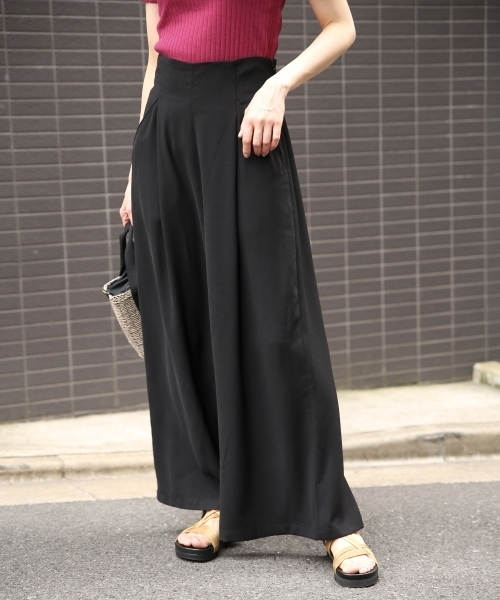 LEPSIM（レプシィム）の「サスツキハイウエストワイドパンツSS　795902（その他パンツ・レディース・ブラック/ドット/ナチュラル/カーキ・MEDIUM/LARGE）」の5枚目の写真