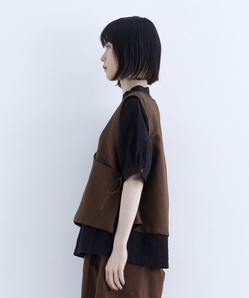 MERLOT IKYU（メルローイキュウ）の「綿麻カシュクールベスト1624（ベスト・レディース・ネイビー/ブラウン/カーキ・FREE）」の5枚目の写真