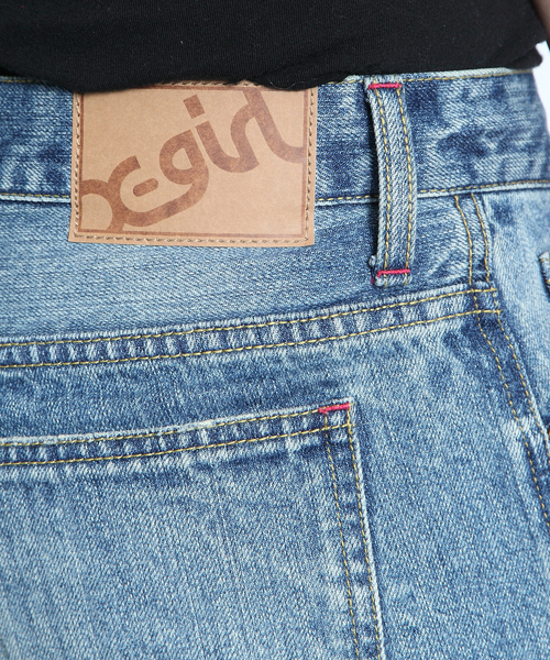 X-girl(エックスガール)の「VINTAGE STYLE SHORTS(デニムパンツ・レディース・ライトインディゴブルー・24inch/25inch/26inch/27inch)」の4枚目の写真