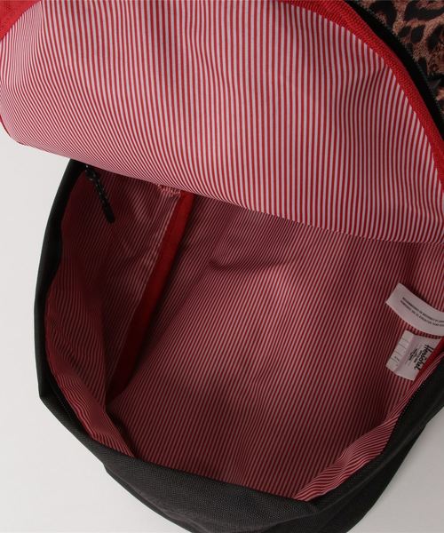 Herschel Supply（ハーシェルサプライ）の「Herschel Supply:CLASSIC MID（バックパック/リュック・レディース・ブラック/キャメル・ONE SIZE）」の5枚目の写真