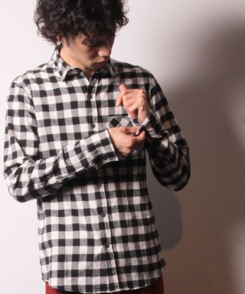 COMMONWARE AMERICAN RAG CIE&Magine(コモンウェアアメリカンラグシーアンド マージン)の「AMERICAN RAG CIE&Magine COMMONWARE ブロックチェックシャツ:(シャツ/ブラウス・メンズ・ホワイト/グリーン/バーガンディー・44/46/48)」の1枚目の写真