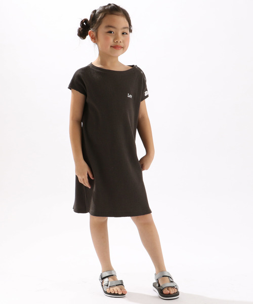 Lee(リー)の「【キッズ】Lee/リー コラボワッフルロングワンピース(Tシャツ/カットソー・キッズ・ベージュ/オフホワイト/ダークグレー・120/130/140)」の8枚目の写真